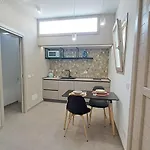 Mare E Mura 아파트 체팔루